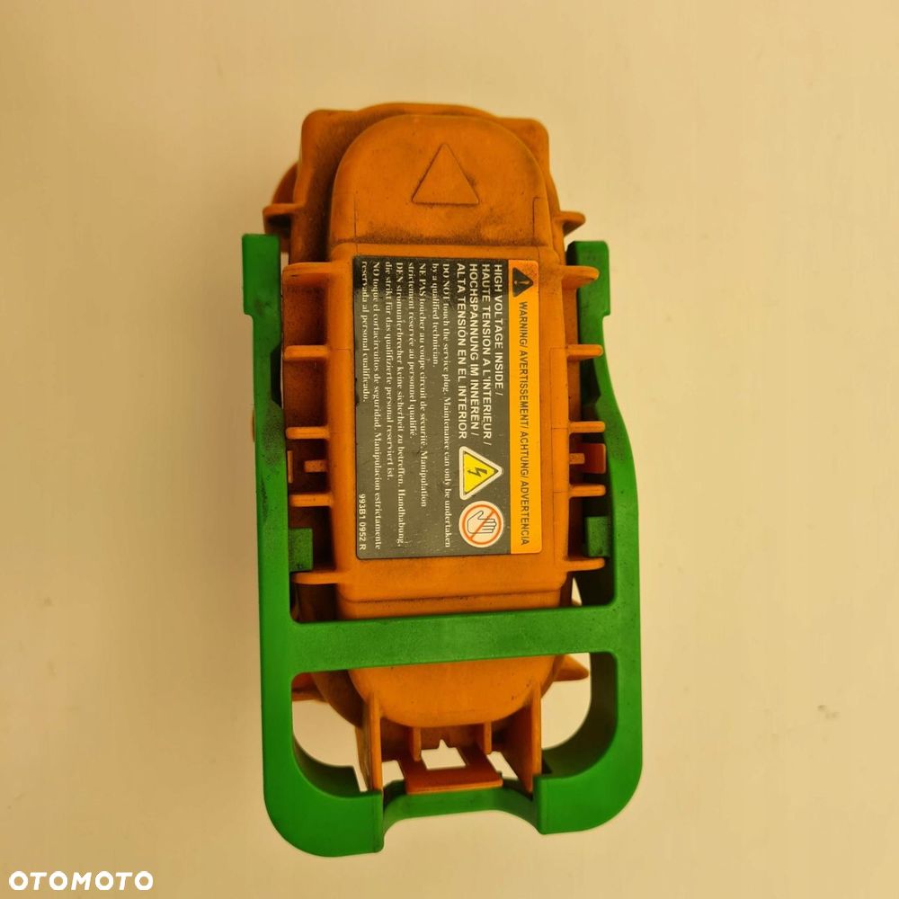 renault zoe bezpiecznik baterii - 1