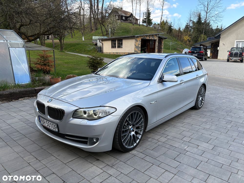 BMW Seria 5 525d xDrive Modern Line - 1