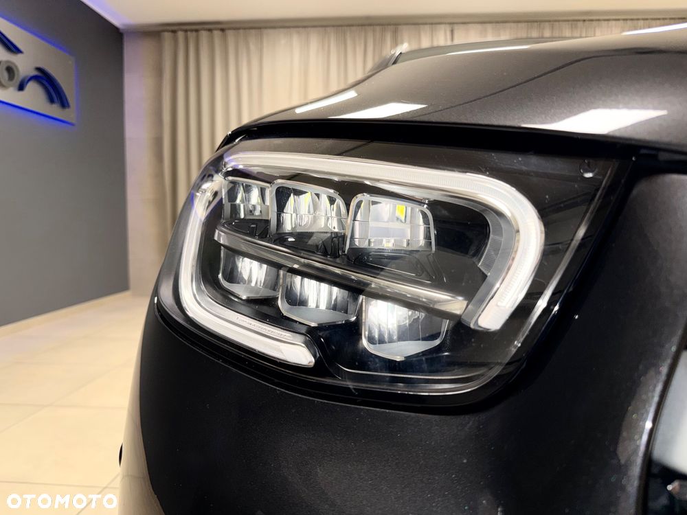 Mercedes-Benz GLC 200 4Matic 9G-TRONIC AMG Line - 27