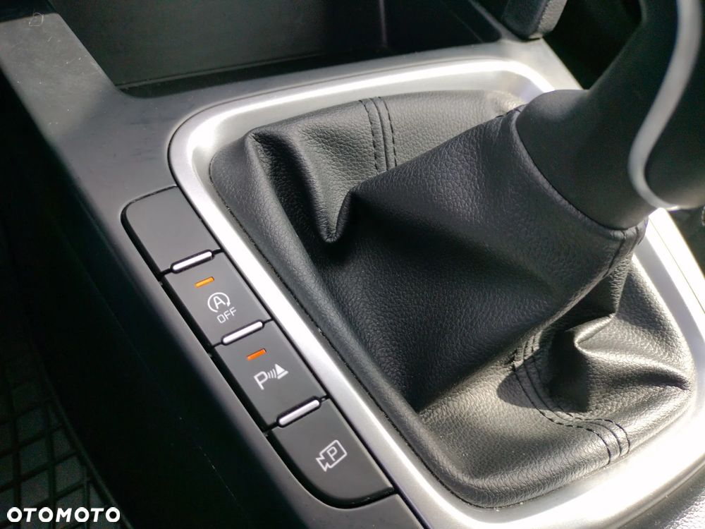 Kia Ceed 1.5 T-GDI M - 25