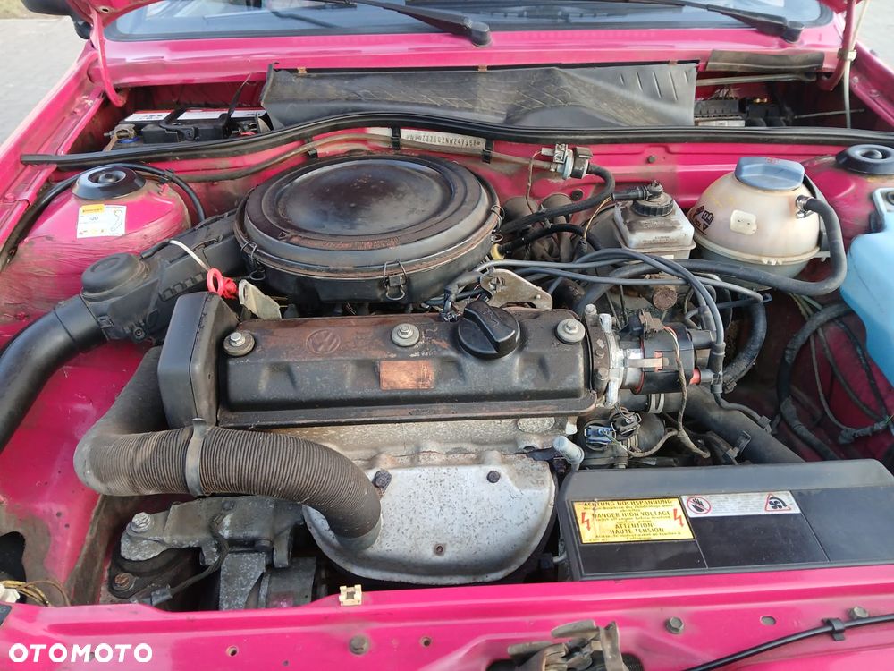 Volkswagen Polo 1.0 CL - 20