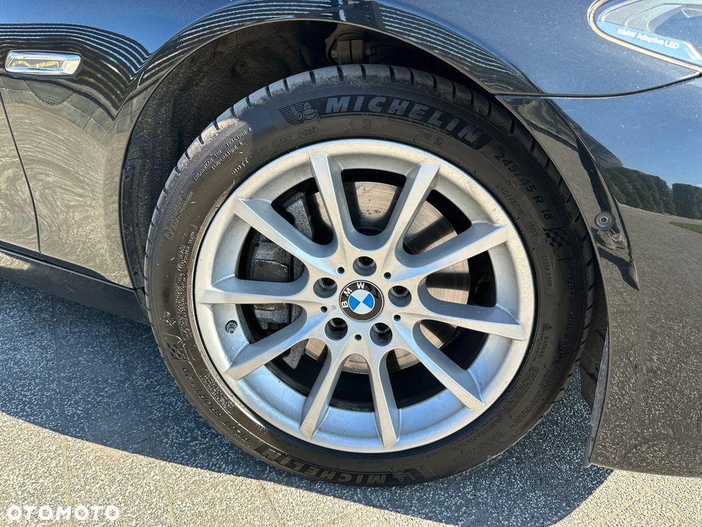 BMW Seria 5 530d xDrive Luxury Line - 4
