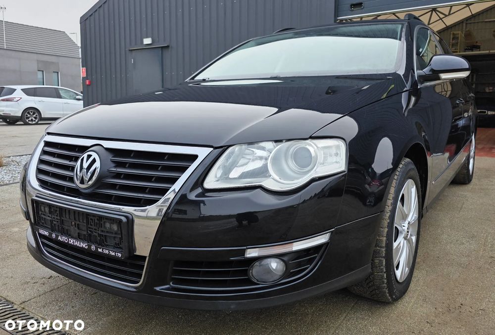Volkswagen Passat Variant 2.0 TDI BlueMotion Technology DPF Comfortline - 2
