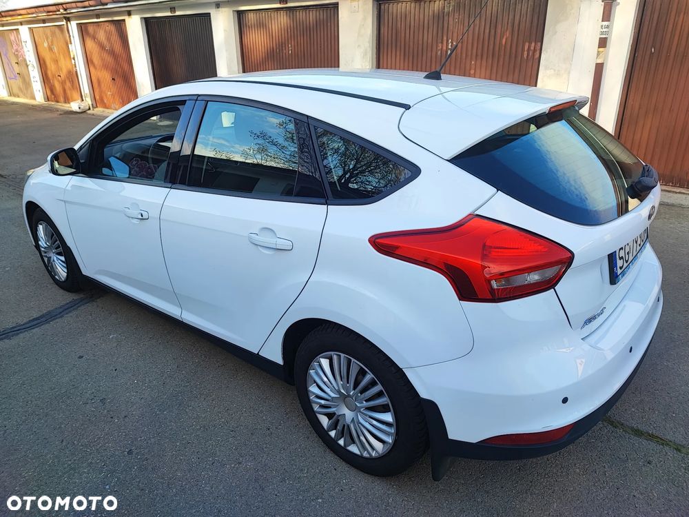 Ford Focus 1.6 Trend - 4
