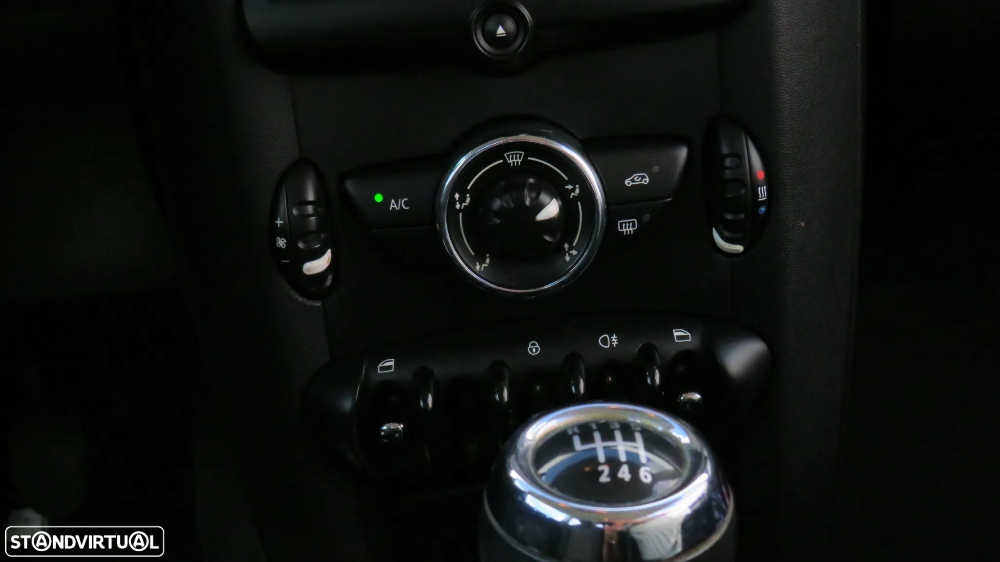MINI 3 Portas Cooper D - 10