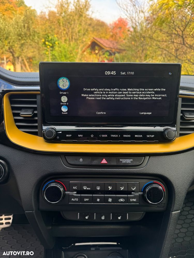 Kia XCeed - 16