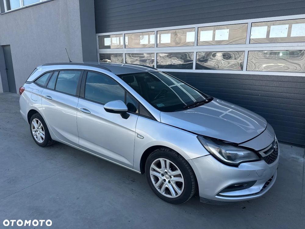 Opel Astra 1.4 T Enjoy - 8