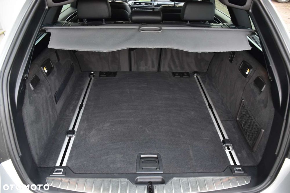 BMW Seria 5 520d xDrive - 8