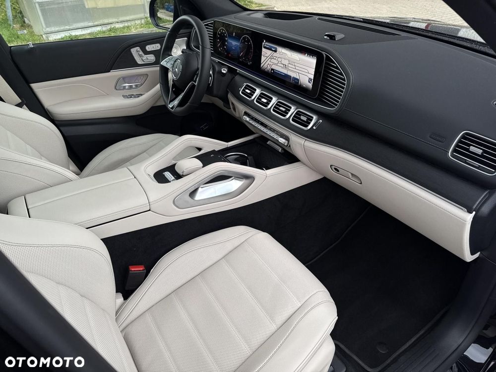 Mercedes-Benz GLE - 24