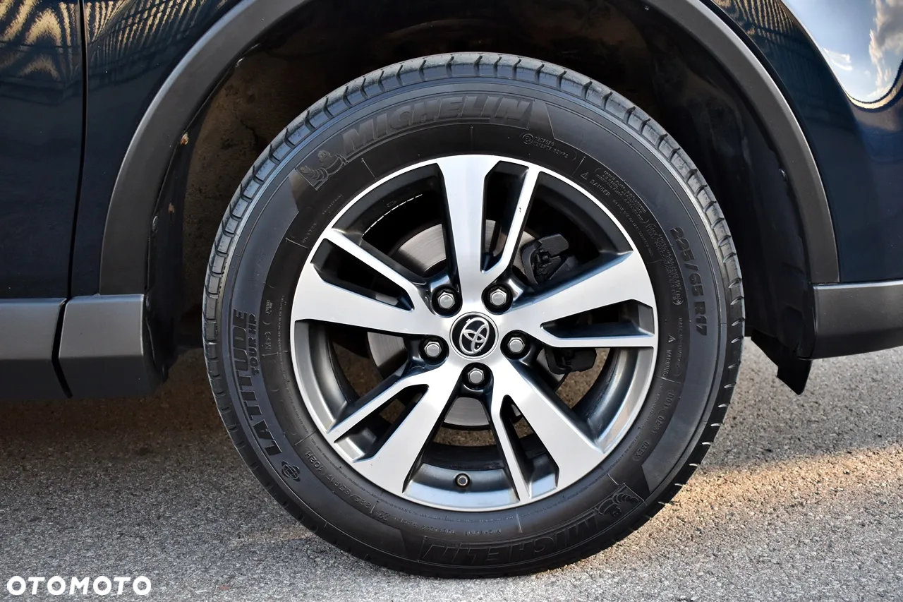 Toyota RAV4 - 13