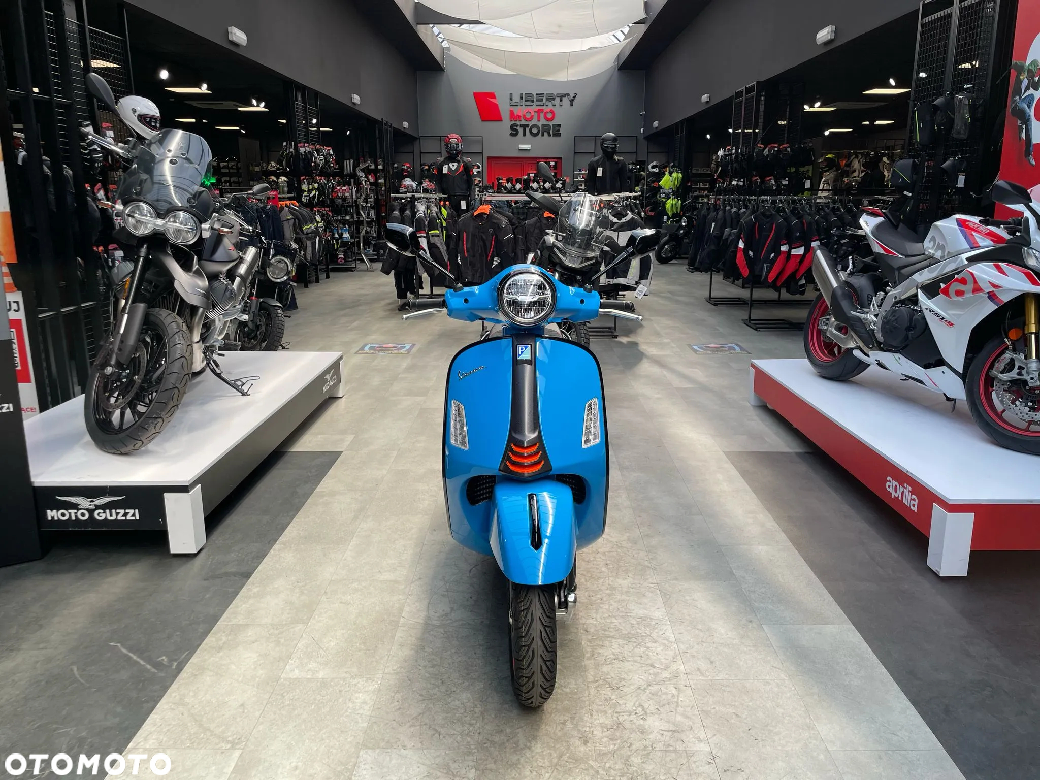 Vespa GTS - 14