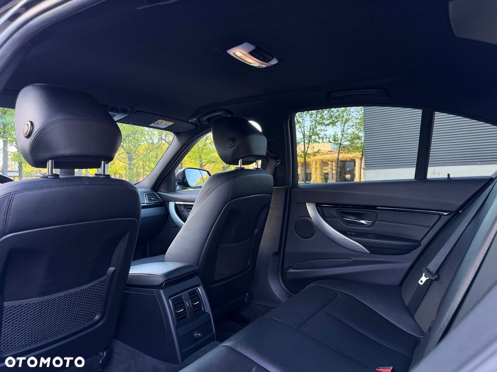 BMW Seria 3 - 15
