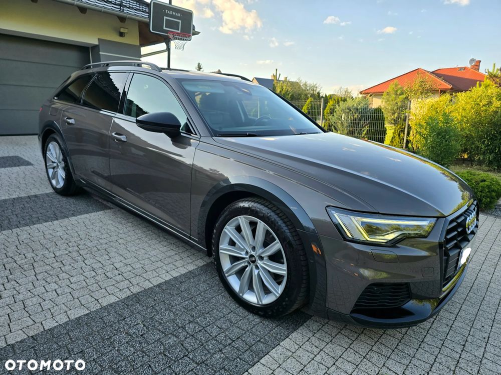 Audi A6 Allroad - 32