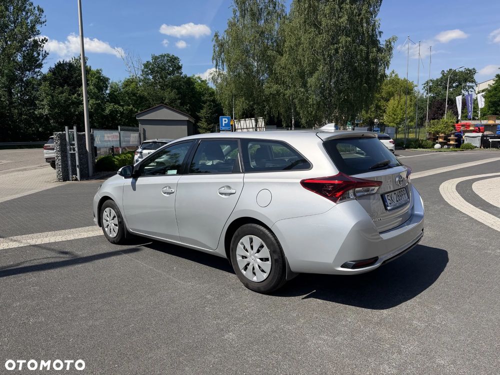 Toyota Auris 1.6 Active - 4