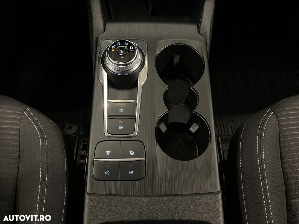 Ford Kuga 2.0 EcoBlue A8 AWD Titanium - 24