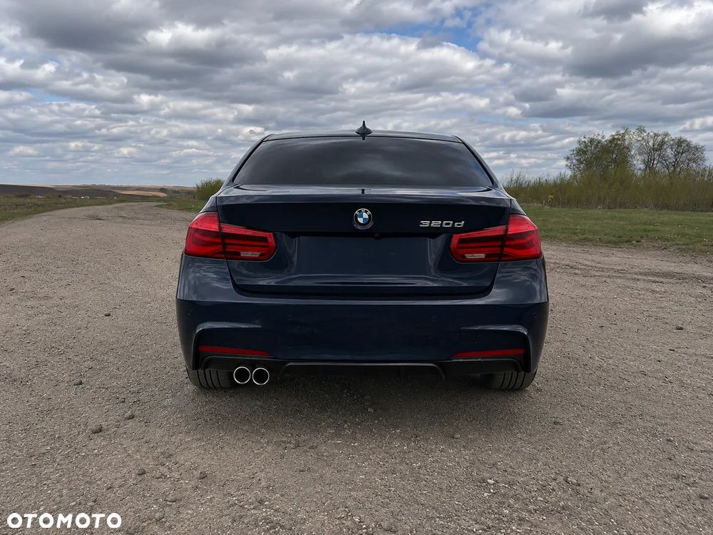 BMW Seria 3 320d Edition M Sport Shadow - 8