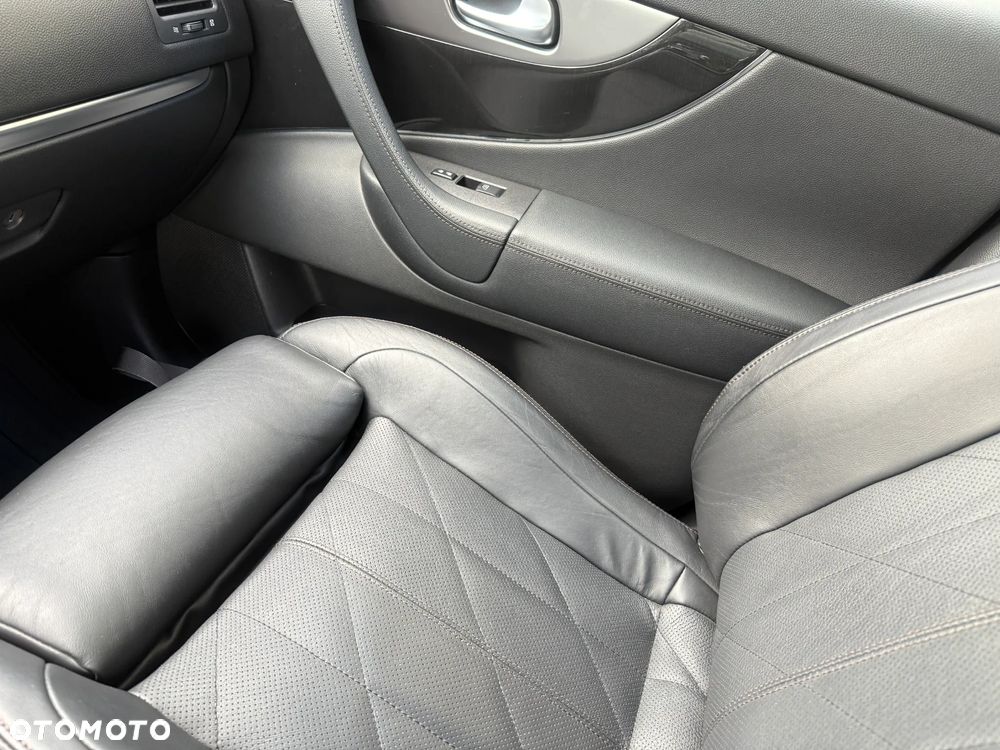 Infiniti QX70 3.0d S Premium - 11