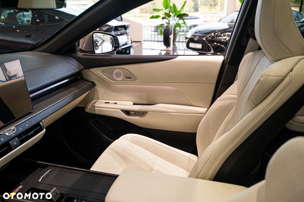 Lexus ES - 21