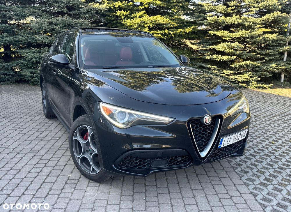 Alfa Romeo Stelvio 2.0 Turbo 16V AT8-Q4 First Edition - 33