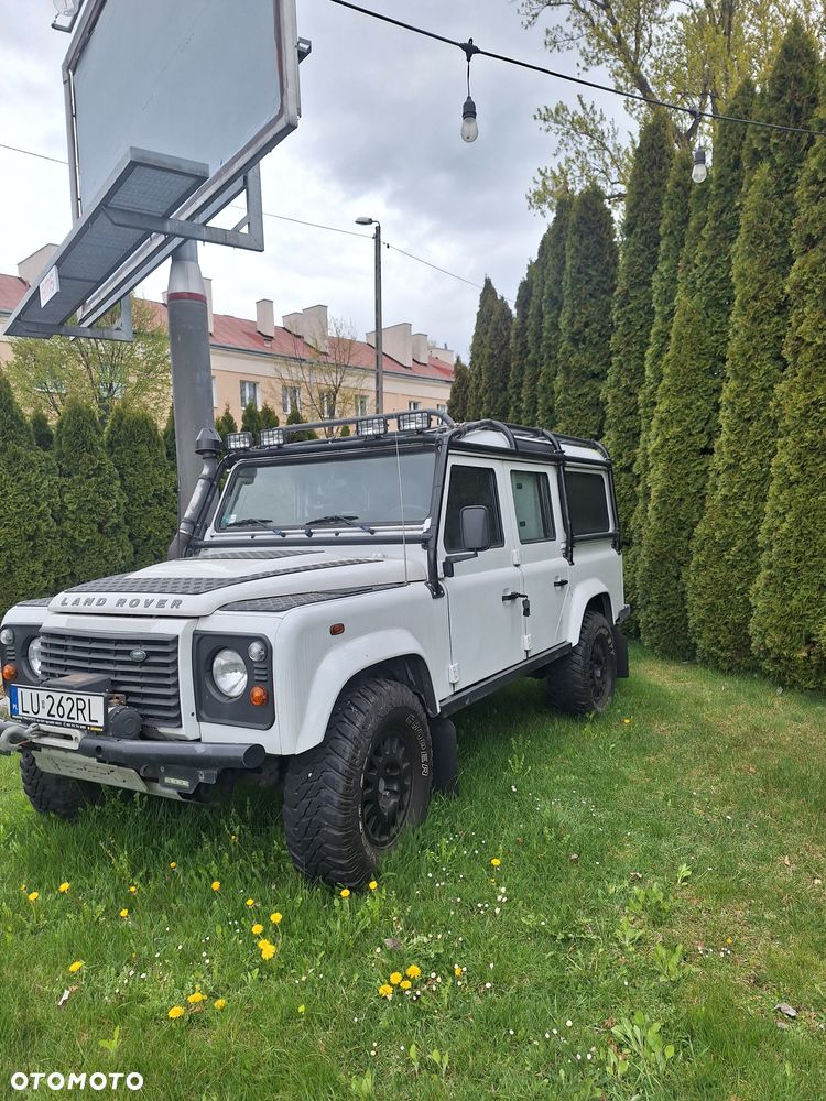 Land Rover Defender - 4
