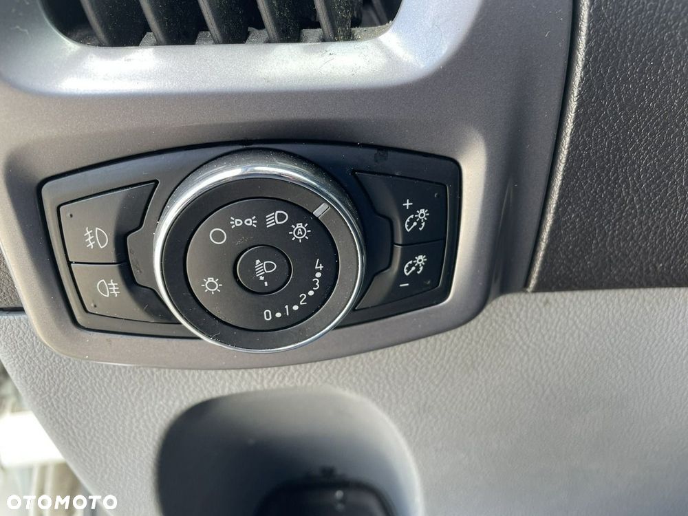 Ford Transit Custom 300 L1H1 VA Titanium - 33