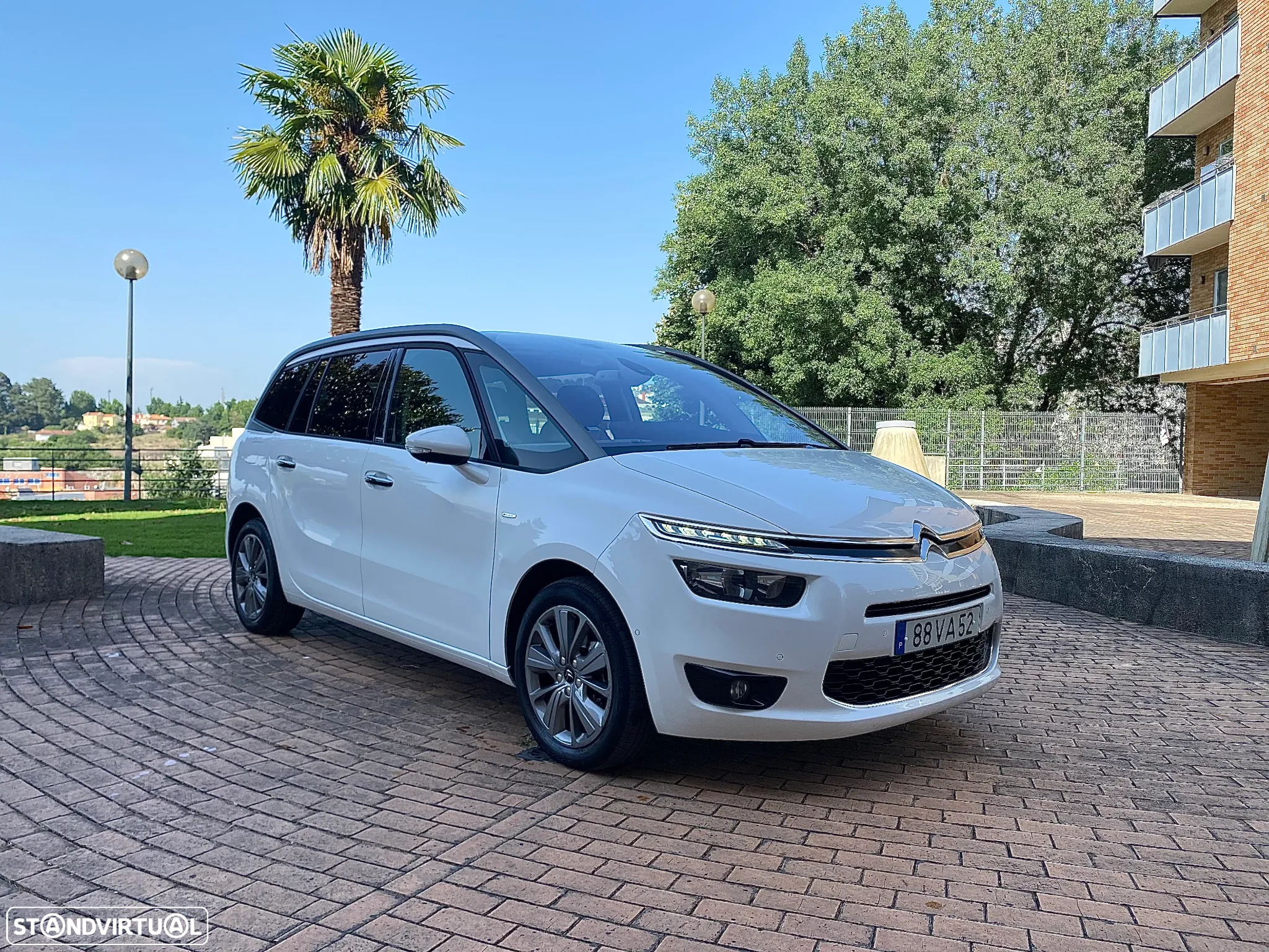 Citroën C4 Grand Picasso 1.6 e-HDi Exclusive - 3