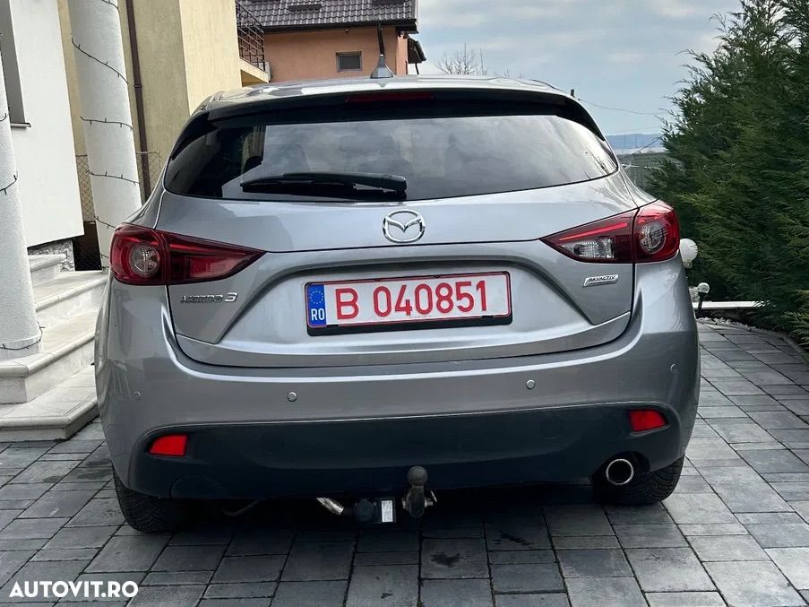 Mazda 3 - 4
