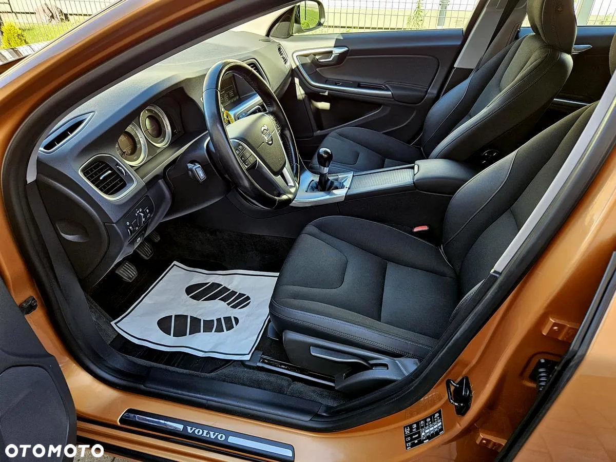 Volvo V60 D3 Summum - 19