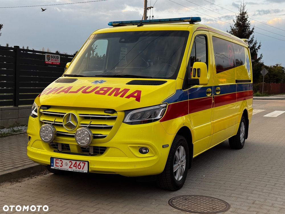 Mercedes-Benz Sprinter - 1