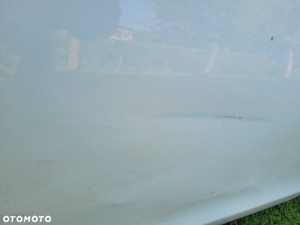 Toyota Yaris III drzwi lewy przód, wersja 3d - 3