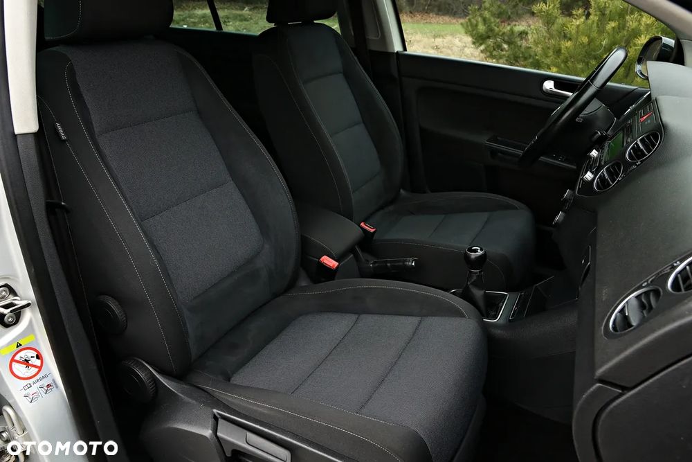 Volkswagen Golf Plus 1.6 TDI Comfortline - 32