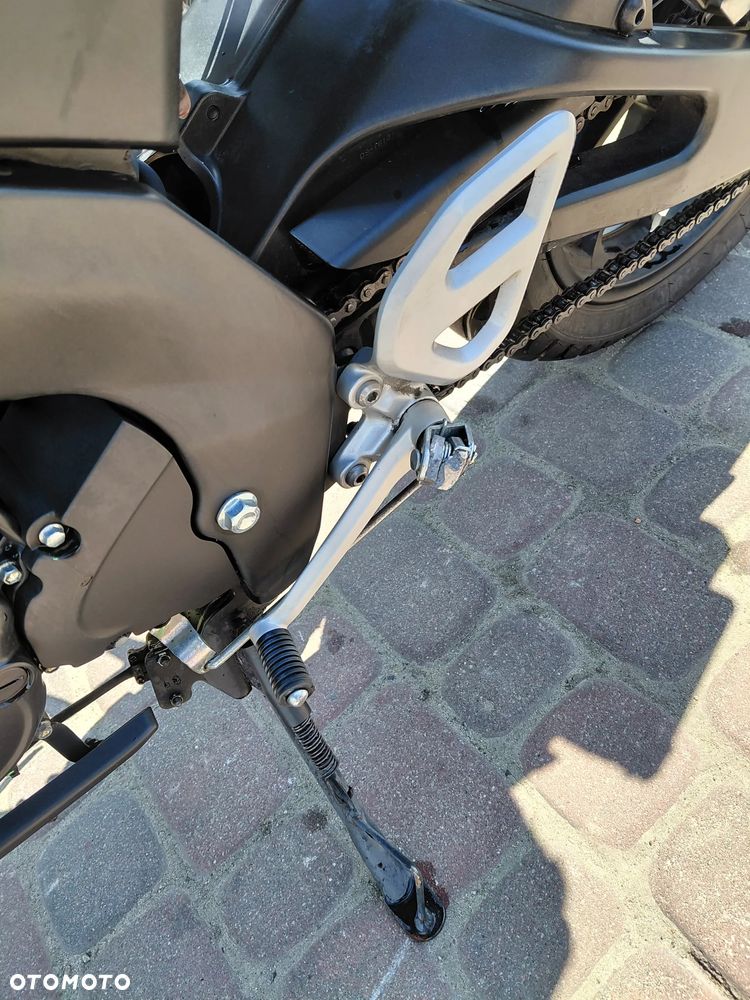 Yamaha MT - 16