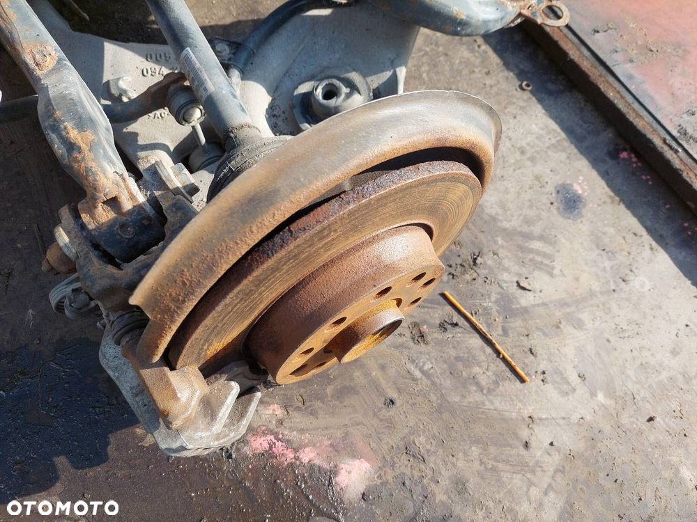 KOMPLETNE ZAWIESZENIE BELKA SANKI TYŁ QUATTRO DYFER AUDI A4 B6 EUB - 2