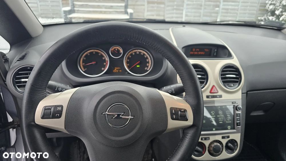 Opel Corsa 1.2 16V Enjoy - 2