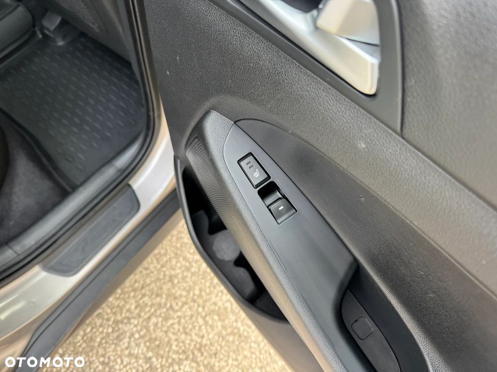 Hyundai Tucson blue 1.6 GDi 2WD Navi - 25