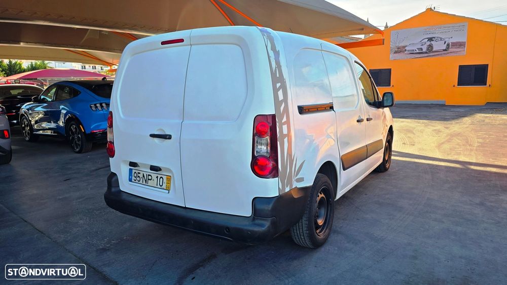 Citroën Berlingo 1.6 HDi 800 3L Longo - 2