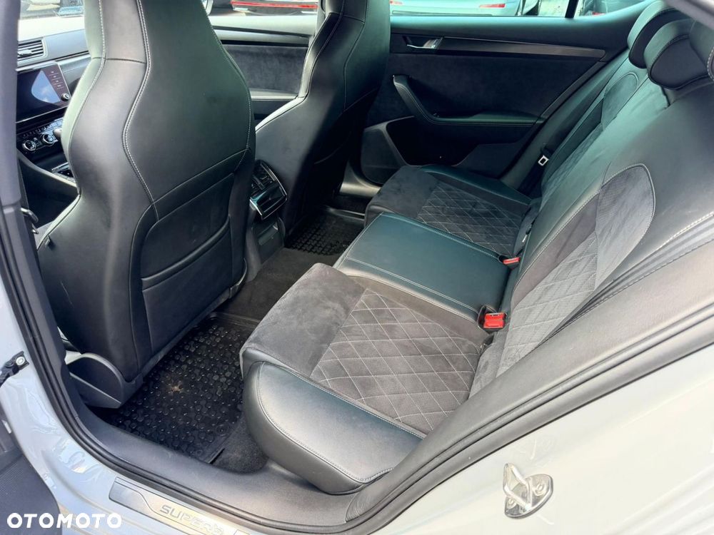 Skoda Superb 2.0 TSI 4x4 Sportline DSG - 9