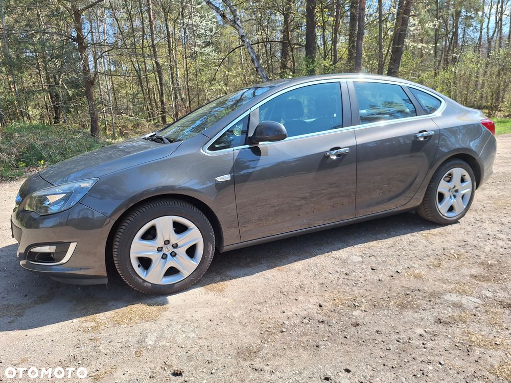 Opel Astra 1.4 Turbo - 5