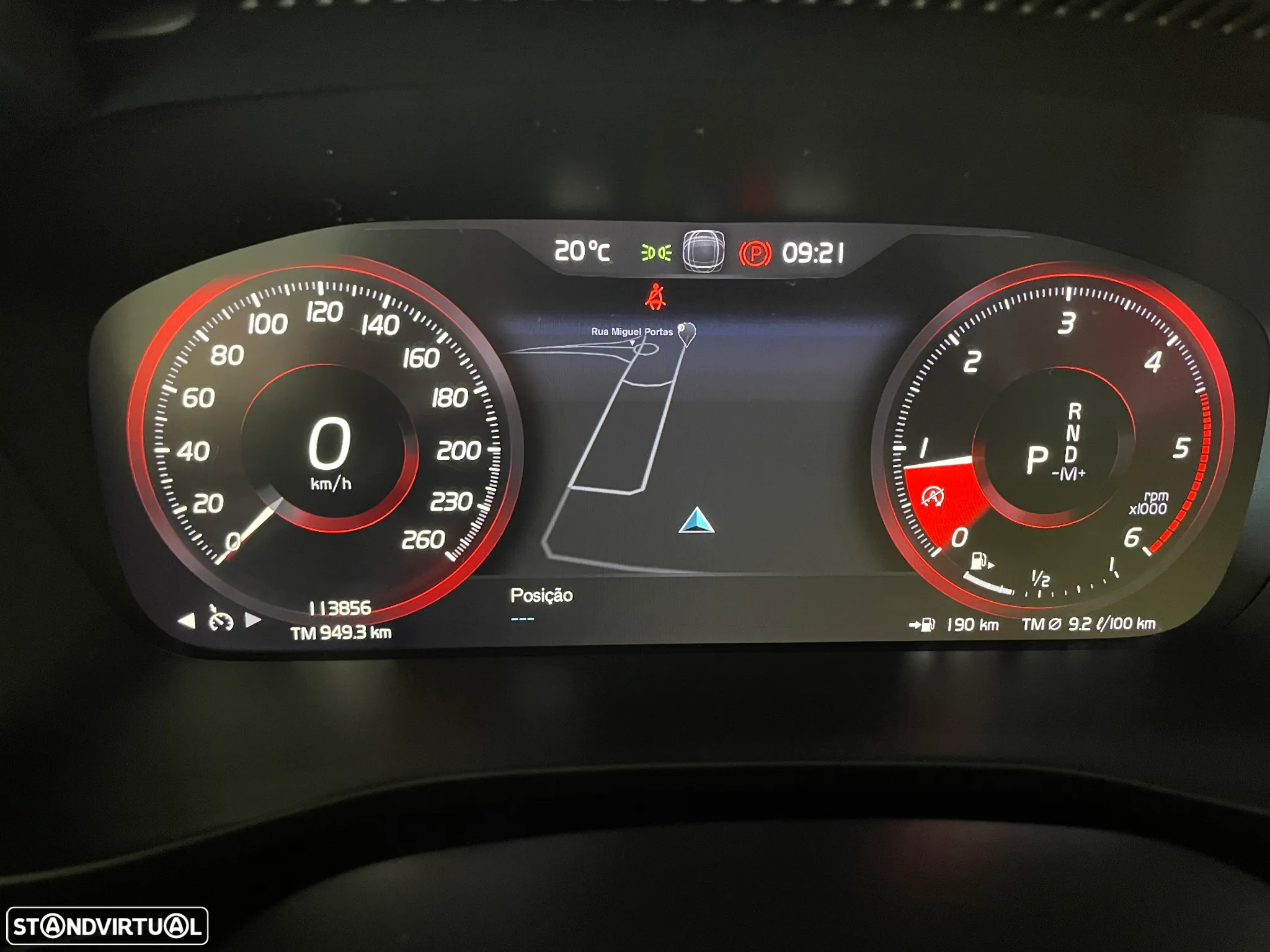 Volvo XC 40 2.0 D3 Momentum Geartronic - 26