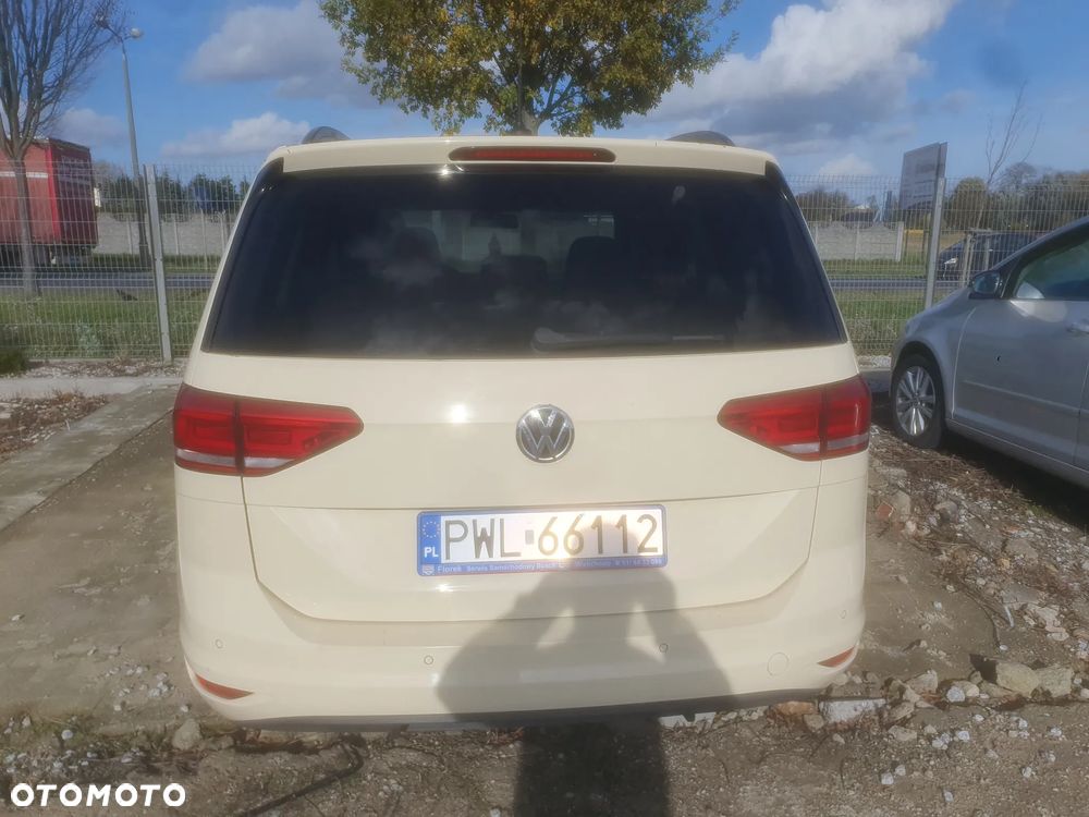 Volkswagen Touran - 5