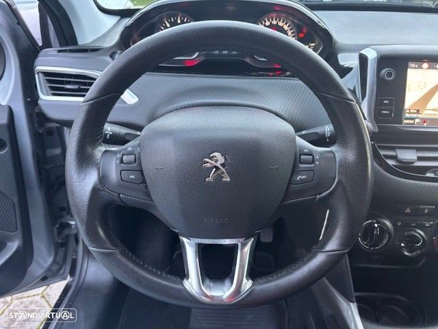 Peugeot 2008 1.6 BlueHDi Style - 18
