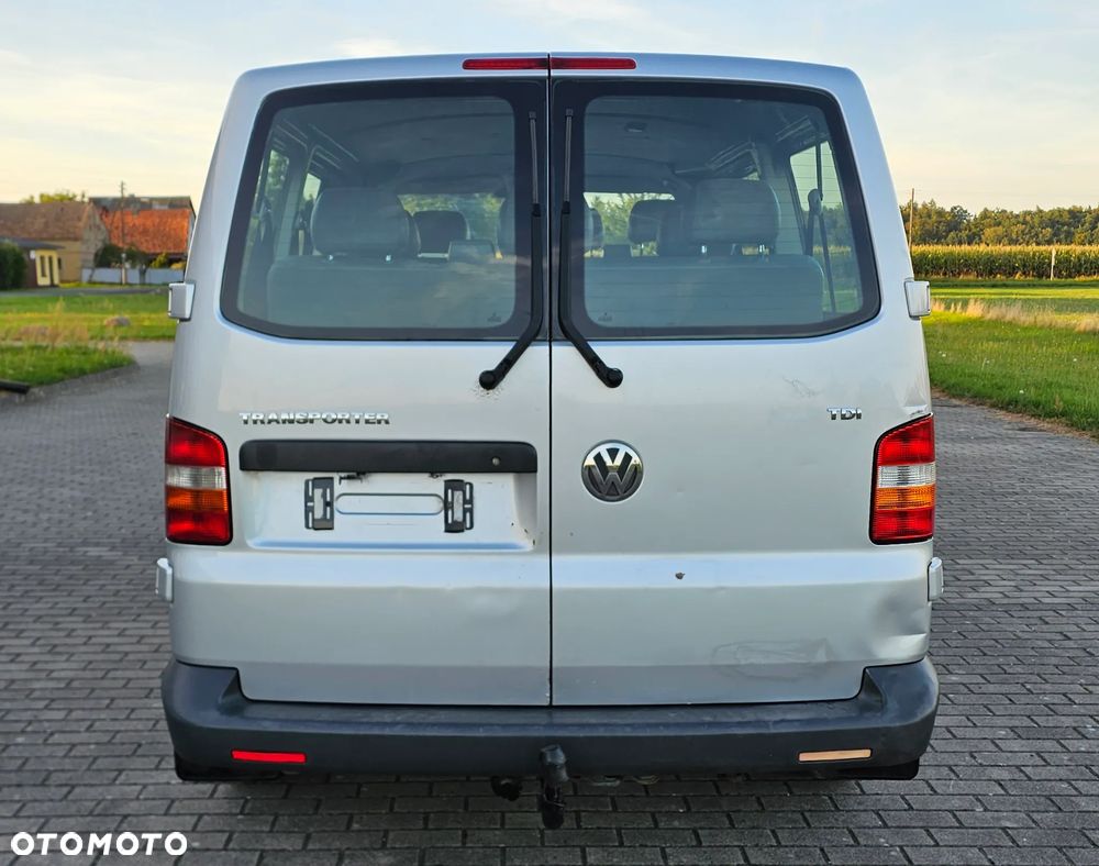 Volkswagen Transporter - 5