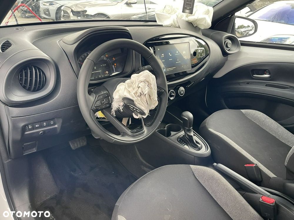 Toyota Aygo X 1.0 VVT-i Comfort CVT - 6