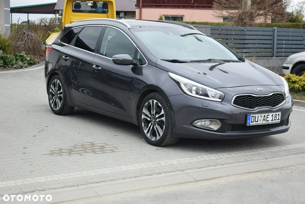 Kia Ceed 1.6 CRDi 128 ISG Spirit - 2