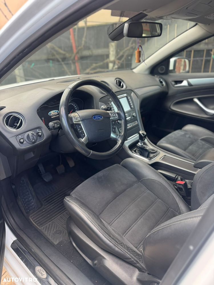 Ford Mondeo - 17