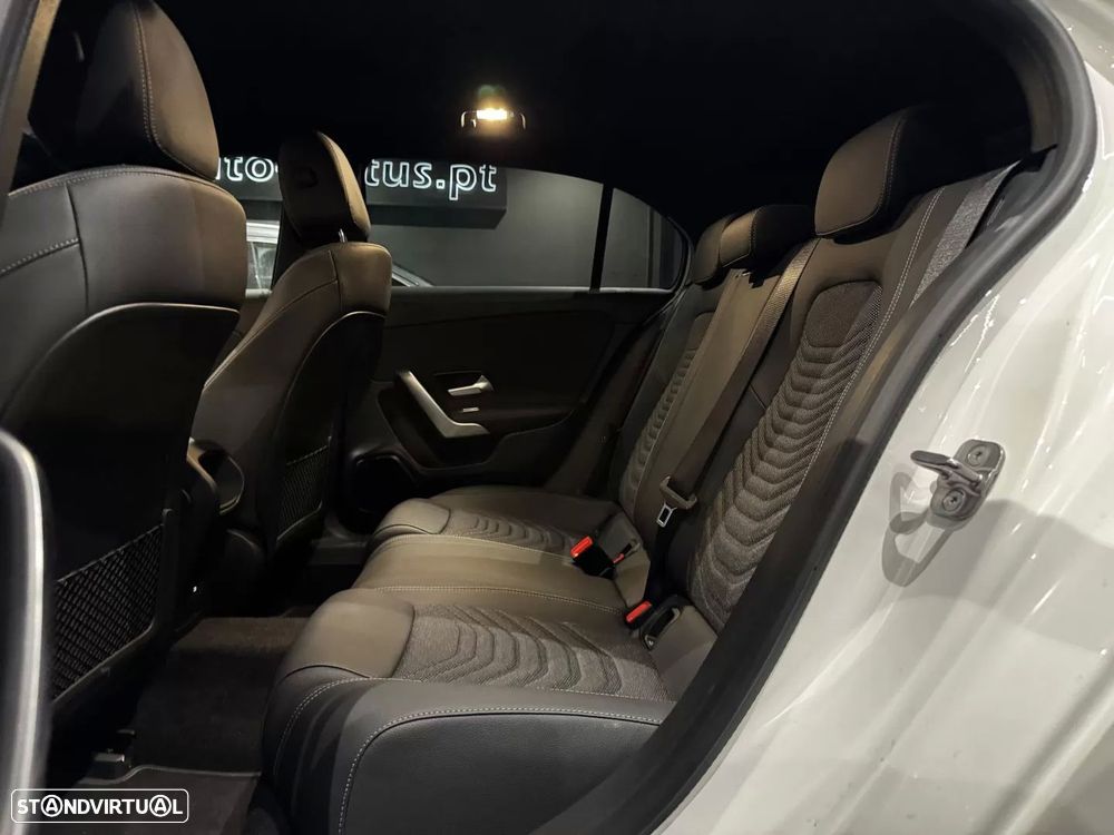 Mercedes-Benz A 250 - 33