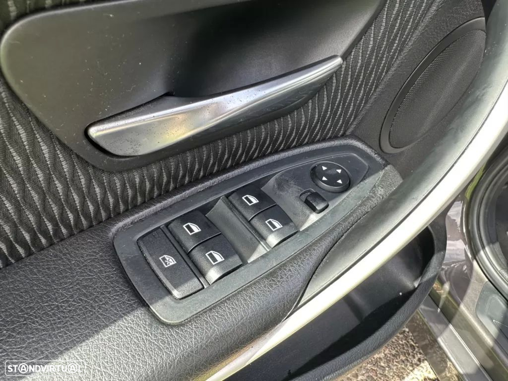 BMW 320 d Touring LifeStyle - 6