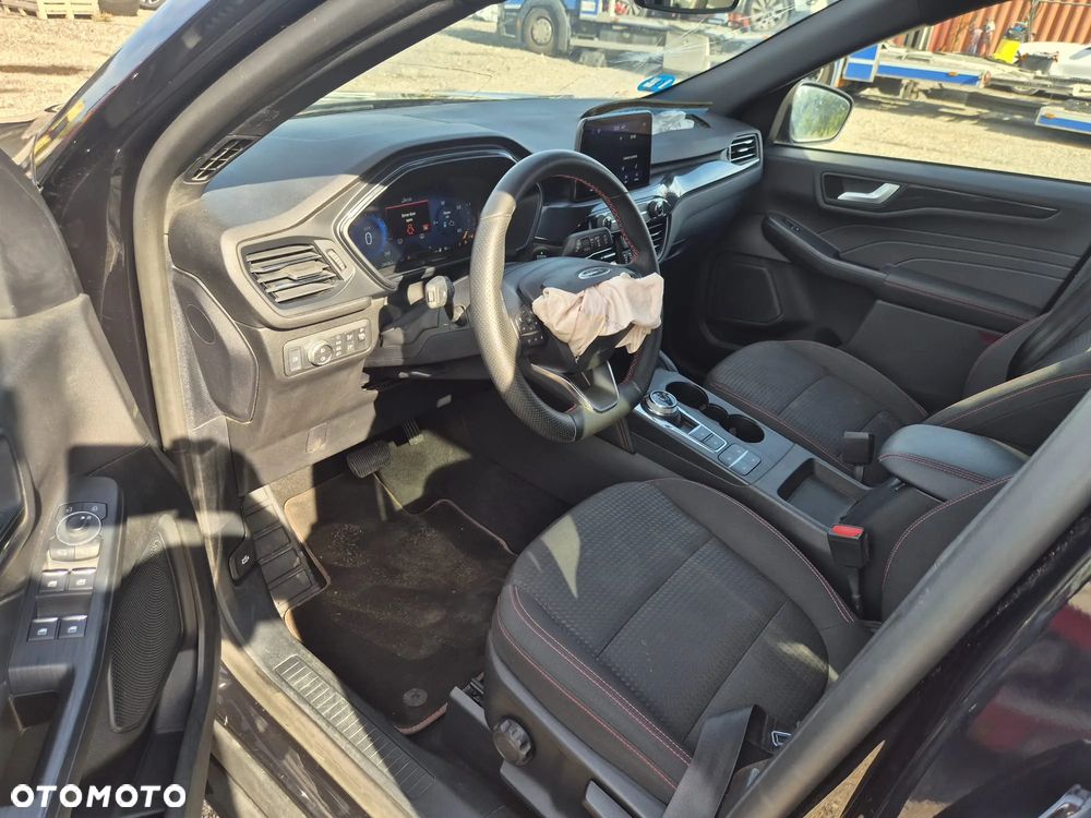 Ford Kuga 2.5 Duratec PHEV ST-LINE - 28