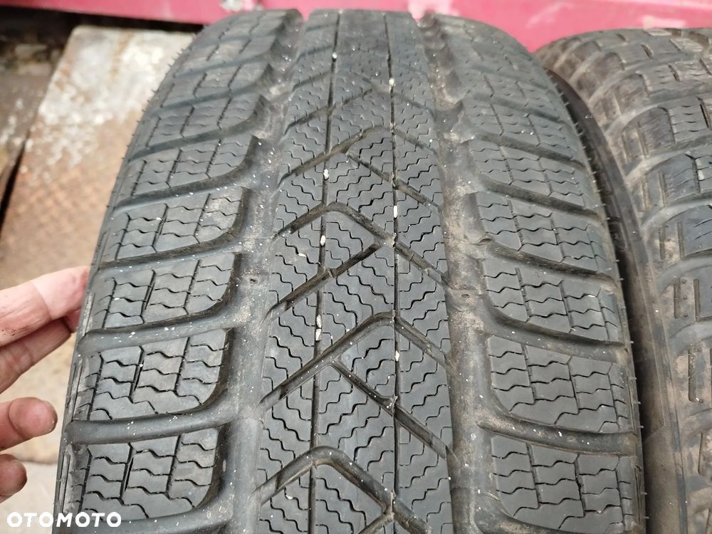 225/40R19 Michelin Pirelli Sottozero 3 2x95% bieżnika - 2