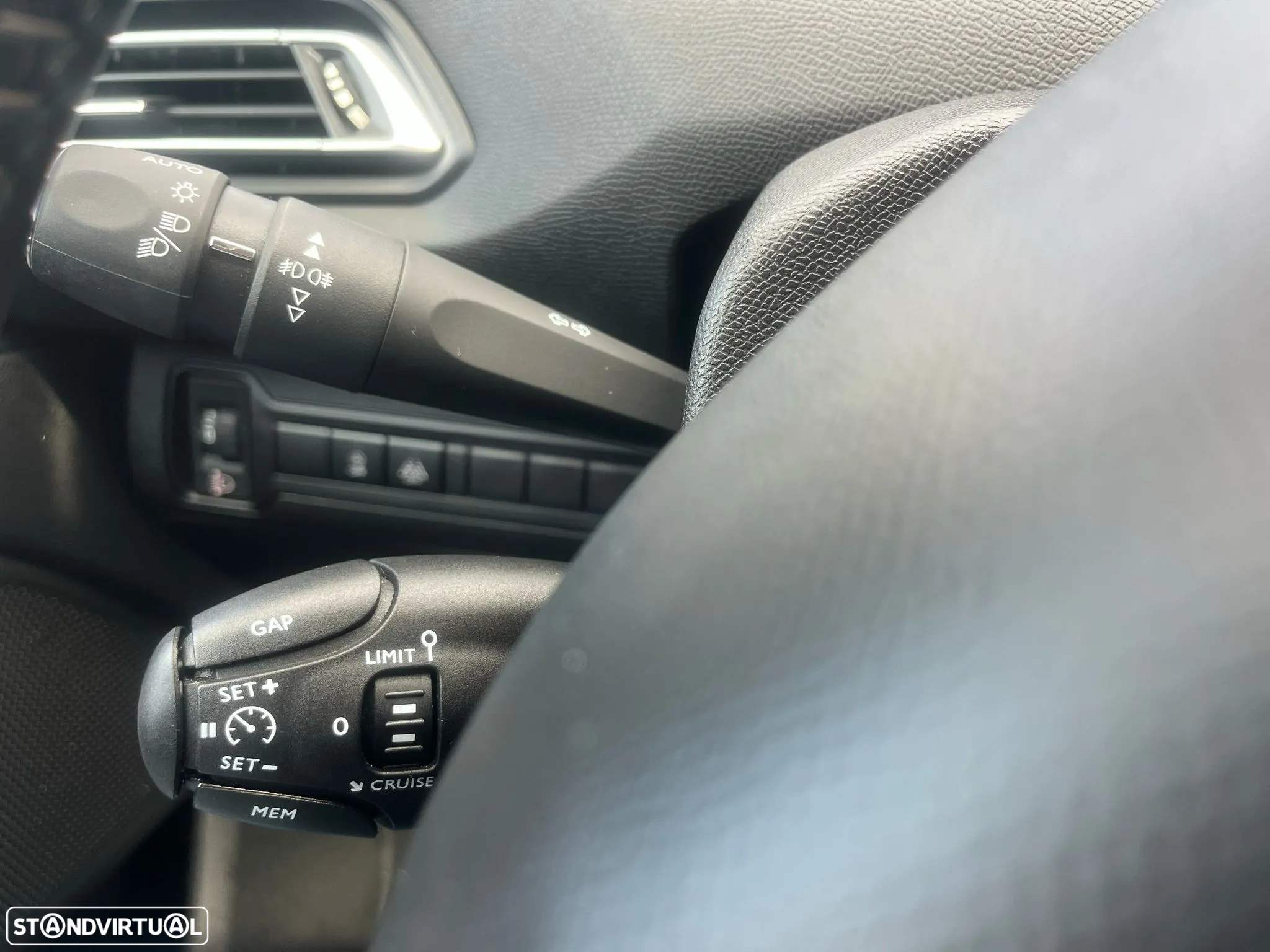 Peugeot 308 SW 1.5 BlueHDi Allure Pack - 29